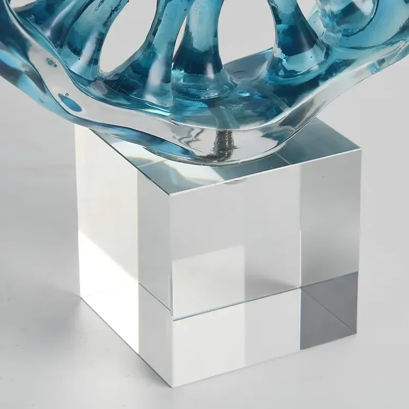 Modern Abstract Blue Resin Sculpture Transparent Crystal Art Ornament for Living Room Hotel Home Decor Tabletop Display Piece