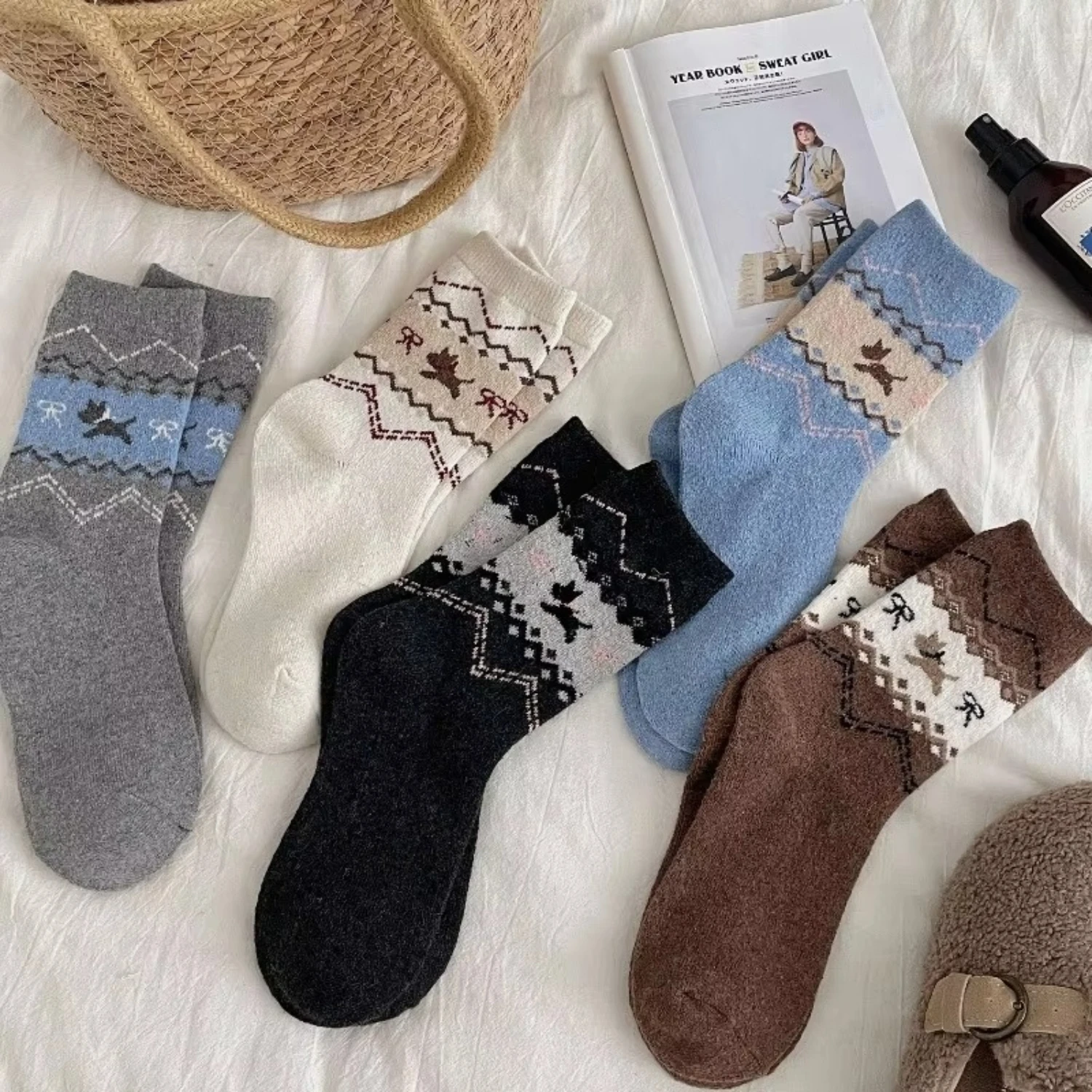 2/3/5/10 Pairs, Women's Mid Length Socks, Retro Style, Soft and Comfortable Socks for Girls.