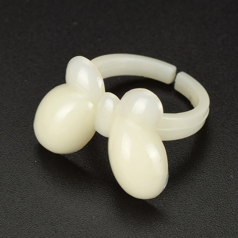 

50Pcs Nail Art Stand Ring Color Clips Specially Designed Nail Display Stand Perfect for Retail Store Photo Prop