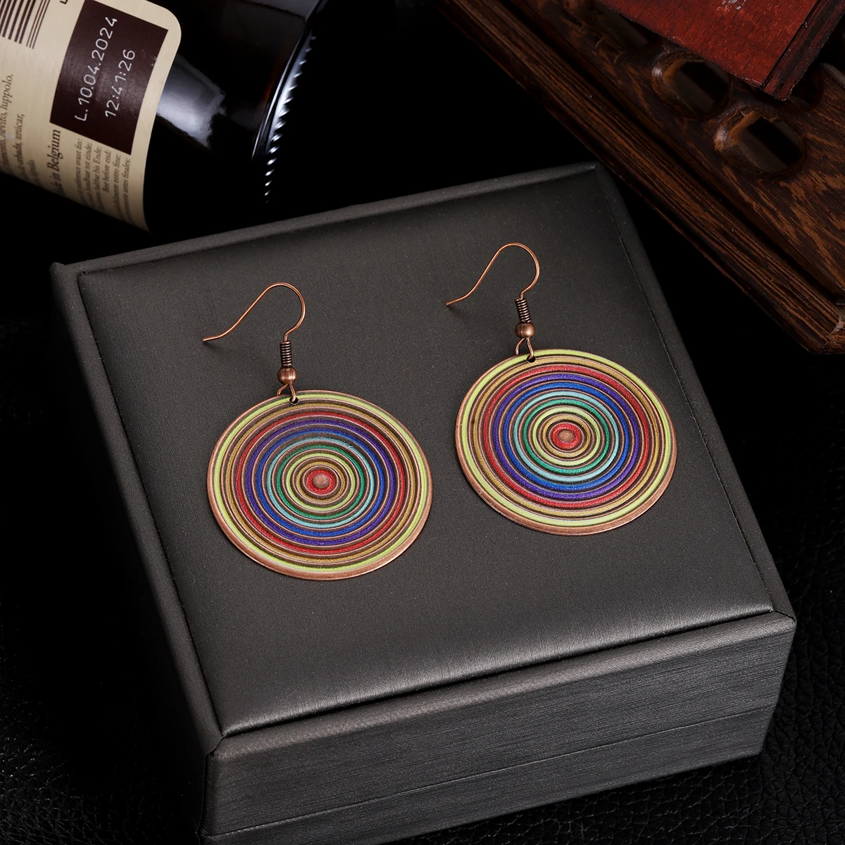 Fashion Gold Color Round Spiral Earring for Women Vintage Enamel Carved Gypsy Dangle Earrings Antique Metal Party Jewelry