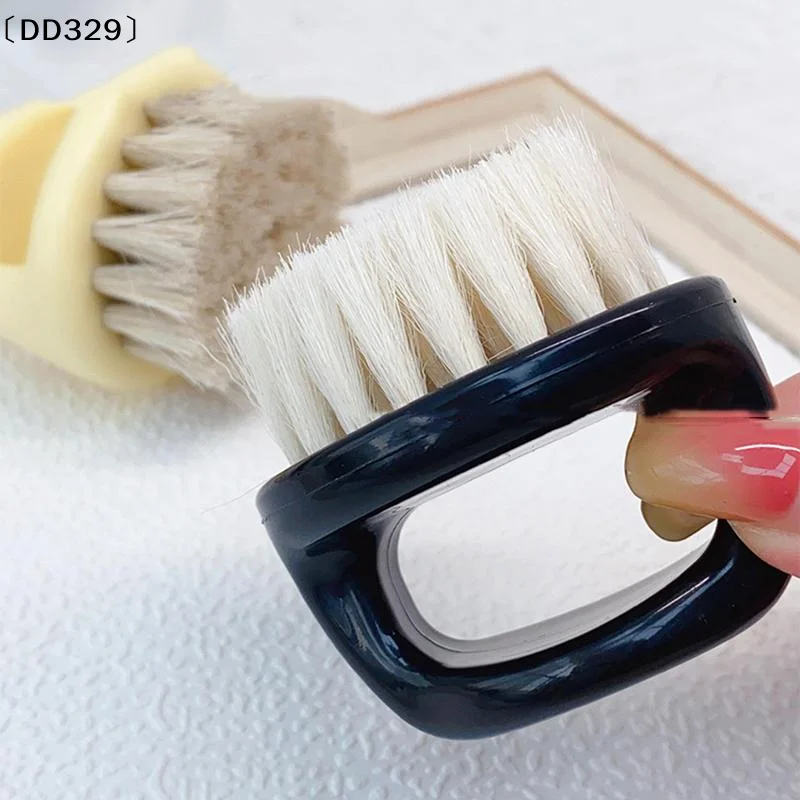 Nail Dusting Brush With Ergonomic Handle Available In 2 Colors Anti-Static Easy To Carry Nail Cleaning Tools〔DD329〕