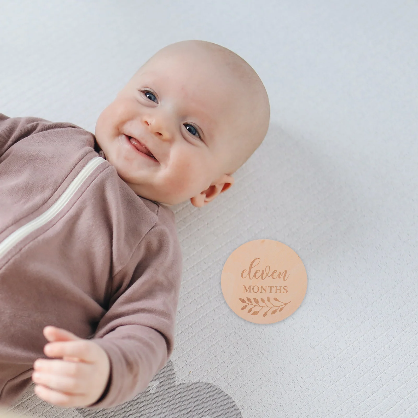

14Pcs Baby Month Wooden Cards Infant Milestones Photo Props Newborn Growth Photography Supply Baby Month Cards