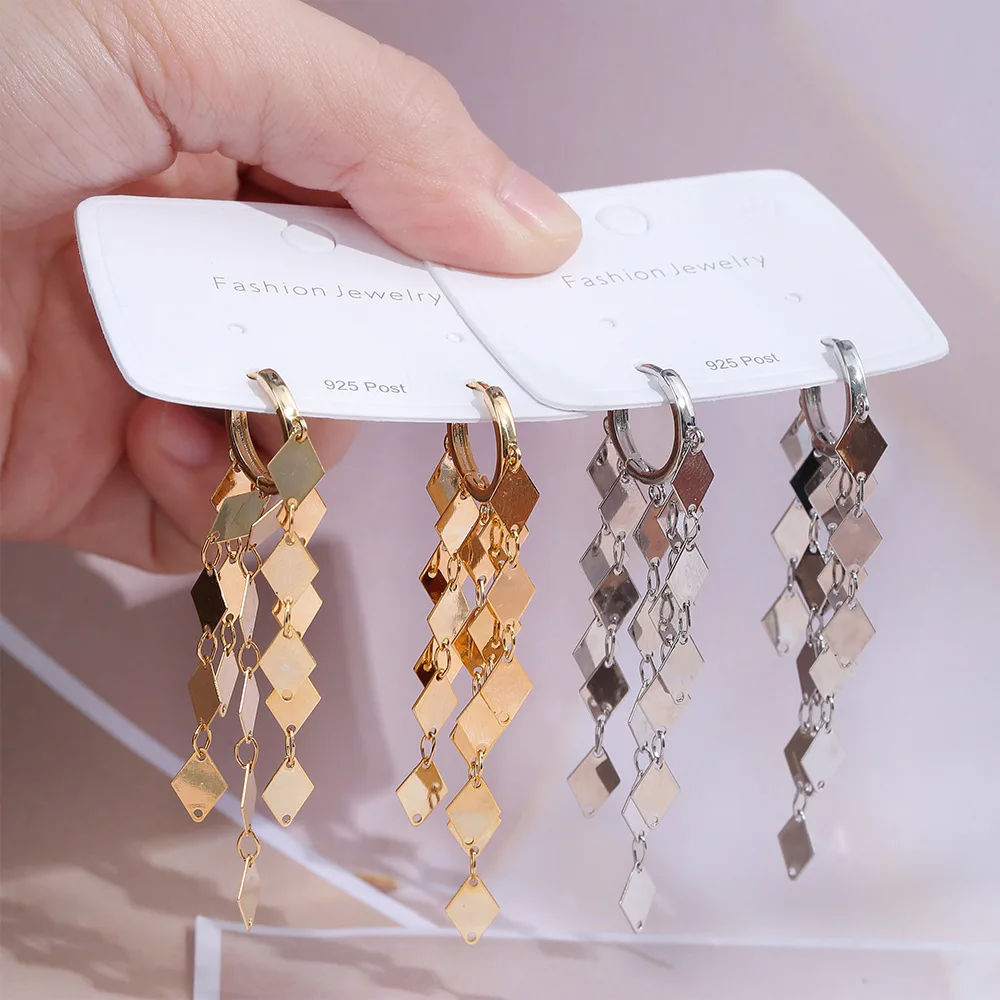 

Fashionable and exquisite sequin tassel earrings, ultra-glitter niche, light luxury, cool style, high-end personalized earrings