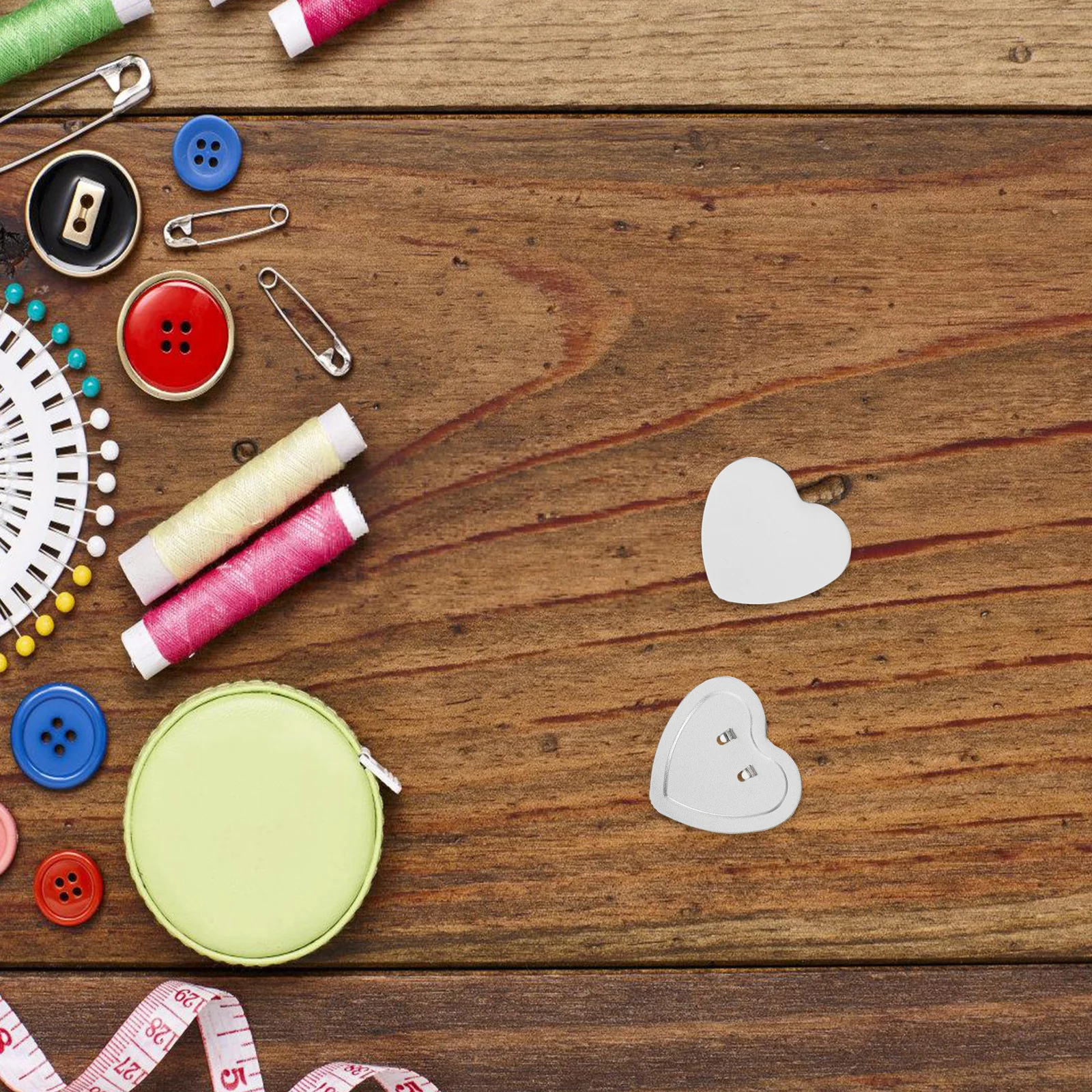 

100 set Blank Badge Pins Heart Shaped Metal Button Making Kit Diy Craft Supplies For Clothing Bag Hat Decorations