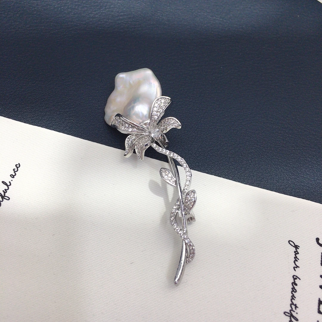 

Набор из натурального пресноводного жемчуга в форме розы в стиле барокко с дизайном циркона, классический ювелирный аксессуар, подходящий для официальных случаев