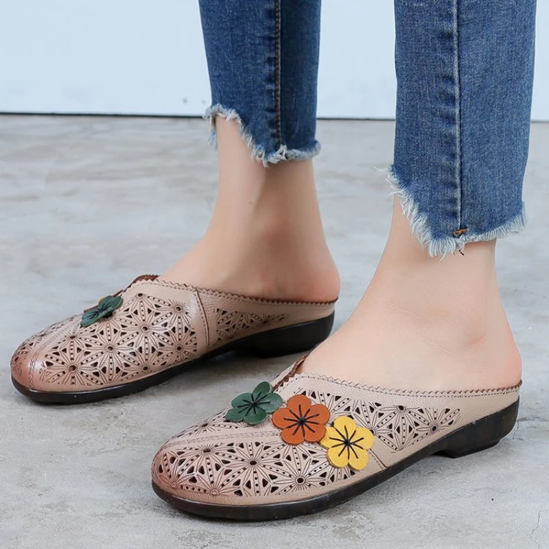 Female Flower Hollow Slippers Summer Breathable Soft Bottom Non-slip Shoes Ethnic Style Retro Round Toe Sandals Zapatos Mujer