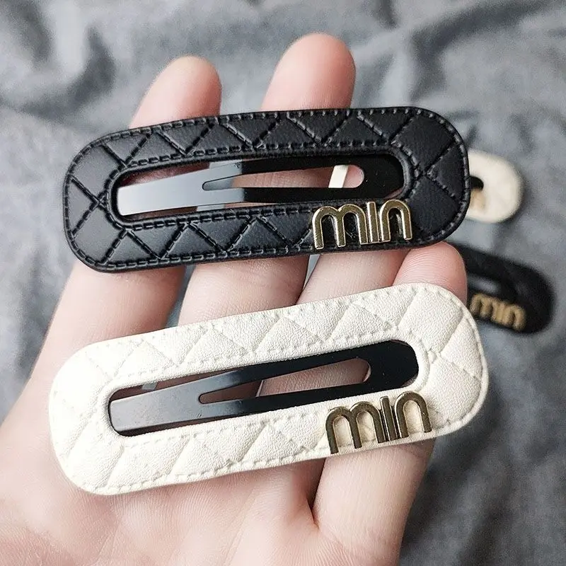 فاخر Y2K أفضل بائع مستطيلة مبطن رسالة مشبك شعر للانفجارات الجانبية ، الحد الأدنى أنيقة التمساح كليب 1/2 قطعة 2025 عصري #2