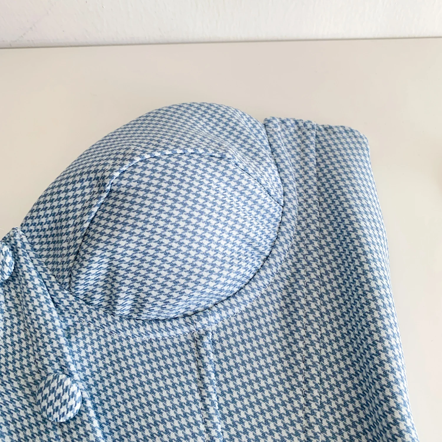 Clothland المرأة ريترو منقوشة المحاصيل الأعلى حمالة أكمام الخامس الرقبة سستة مشد قميص خمر مثير سليم بلوزة Blusa WA386 #5