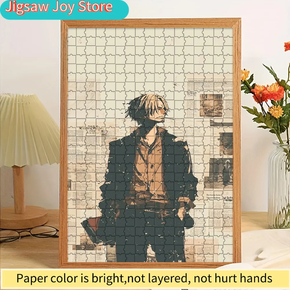 

Пазл из художественной бумаги с изображением Винсмоука Санджи в крутой позе с сигаретой, фон с текстурой винтажной газеты, аниме-персонаж, пират-шеф Суаве