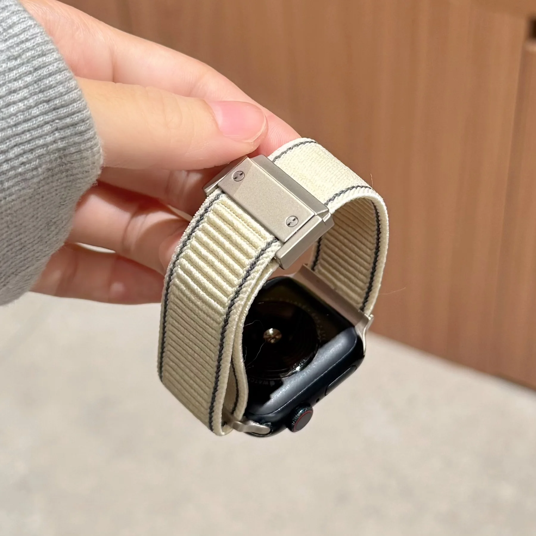 Edge-Woven Nylon Magnetic Buckle Strap, Suitable for Apple Watch 38/40/41/42/44/45/49mm, Soft Material Suitable for iWatch Series 11/9/8/7/6/5/4/3Se, Comfortable and Breathable Smart Watch Strap