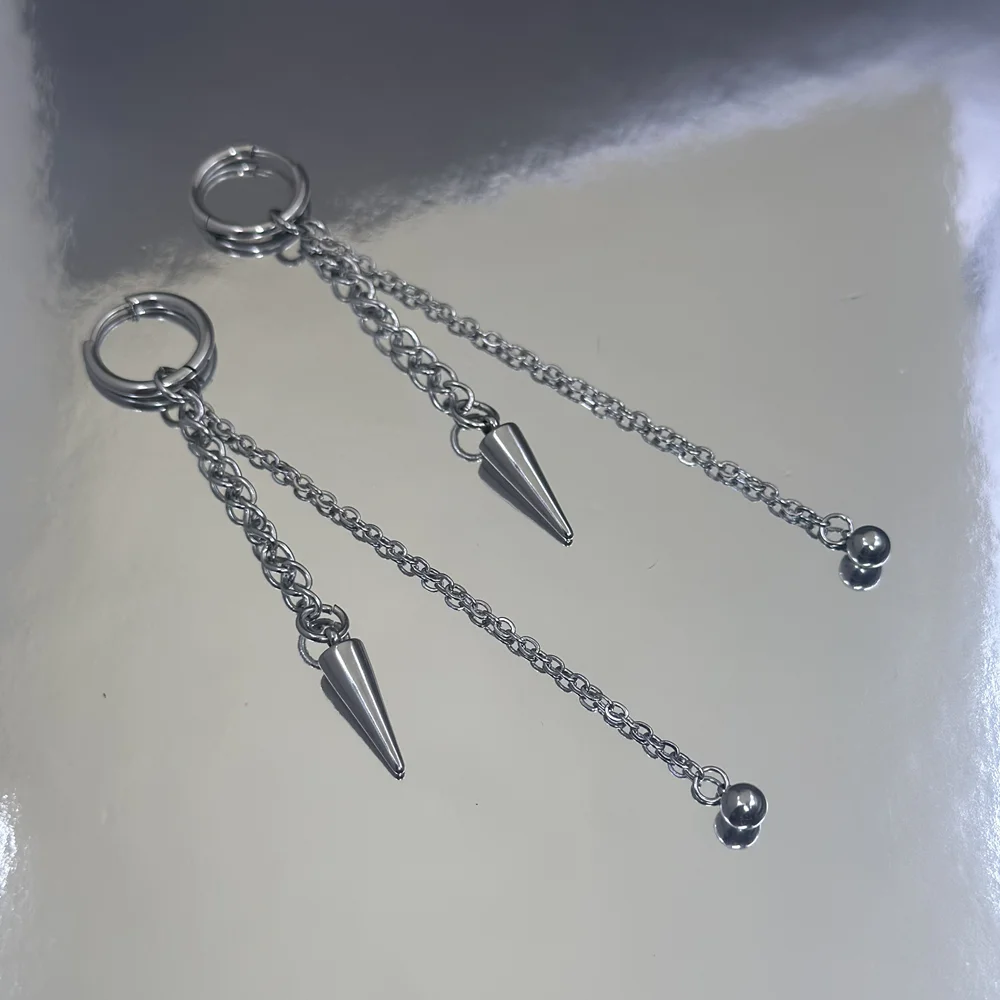 Y2k Kpop Grunge Stainless Steel Spikey Dangly Earrings Grunge Aesthetic Emo Long Tassel Chain Spiked Earrings for Women