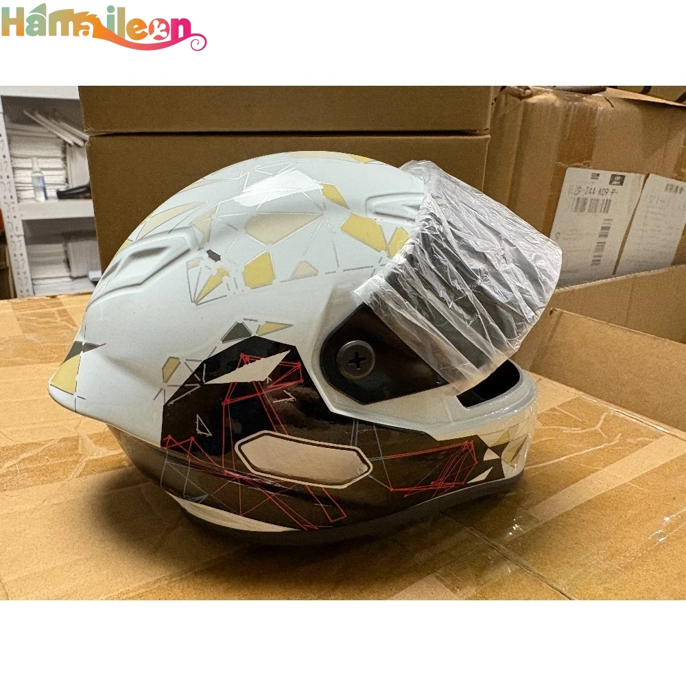 

Hamaileon ‌Motorcycle Trunk Bear Doll Helmet – Fun Birthday Gift or Contest Prize with Decorative Pendant Accessory