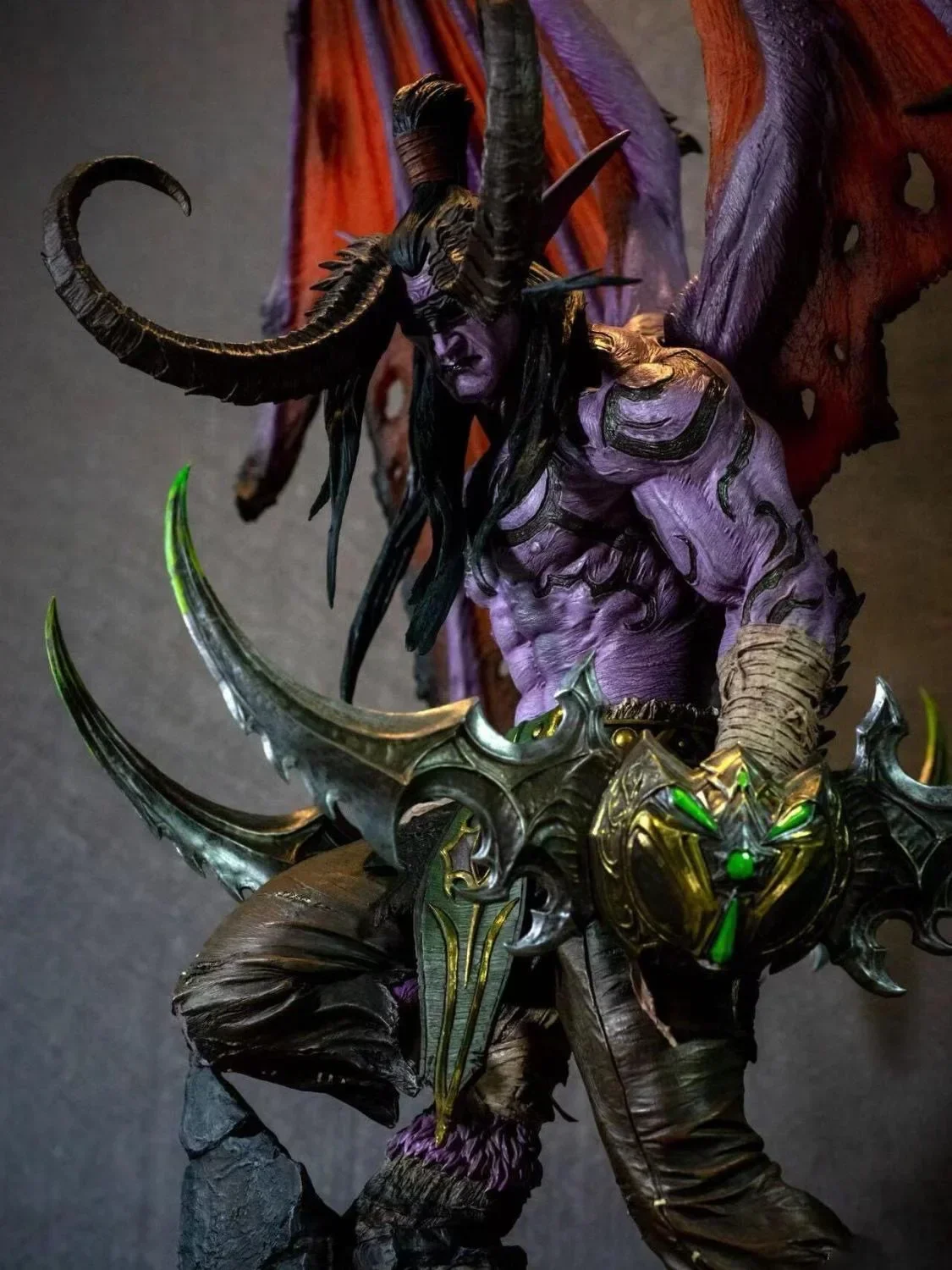 Game Illidan Stormrage Figure World Of Warcraft Demon Hunter Action Figures Elf Yudean Model Pvc Collection Statue Toys Gifts