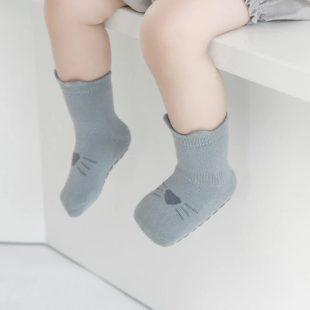 5 pairs of boys and girls' anti slip socks with cute cartoon animal patterns, comfortable and breathable baby floor socks
