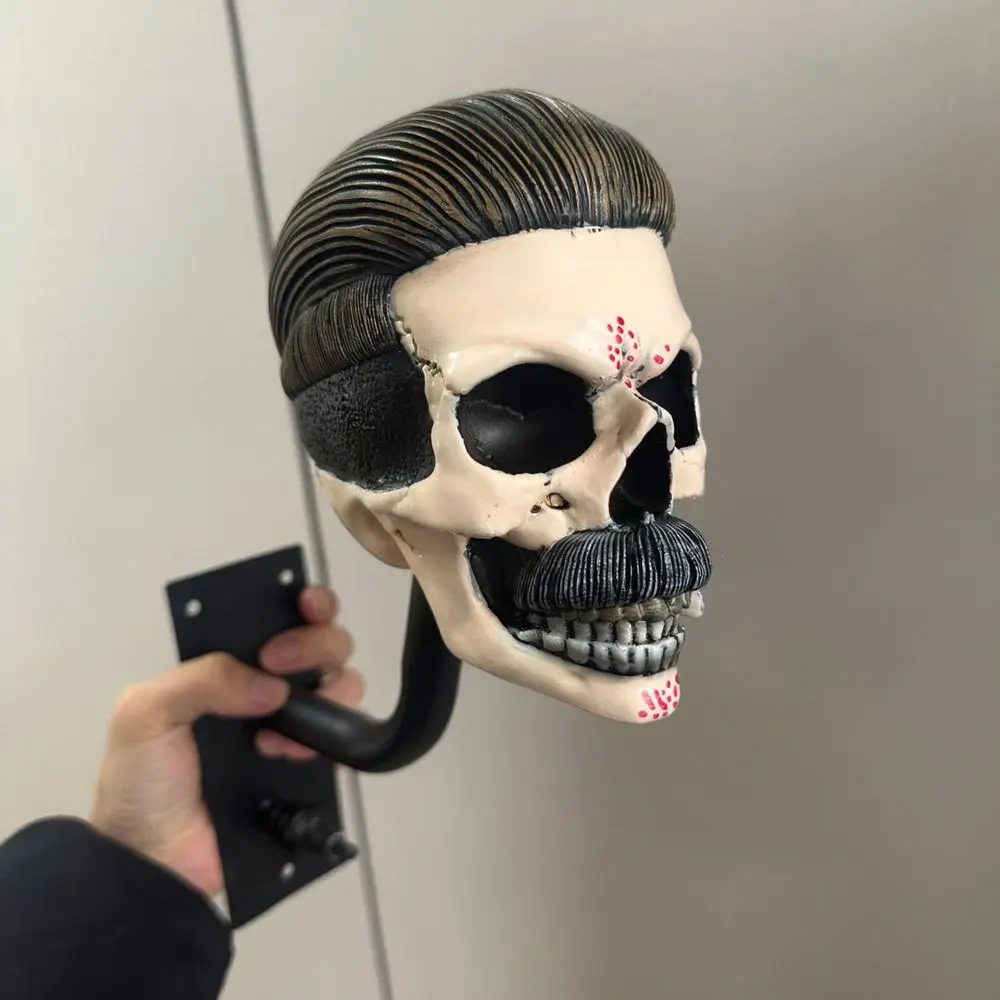 Creative Skull Wall Mount Rack Resin Helmet Holder Sturdy Display Stand For Motorcycle Gear Storage Accessory