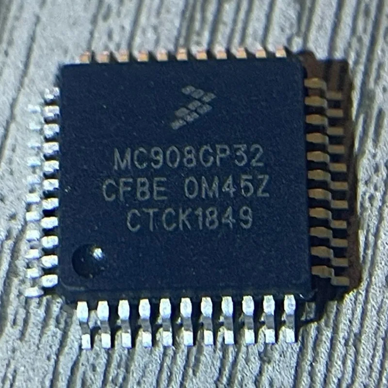 

5pcs/lot New Original MC908GP32CFBE MC908GP32 QFP in stock