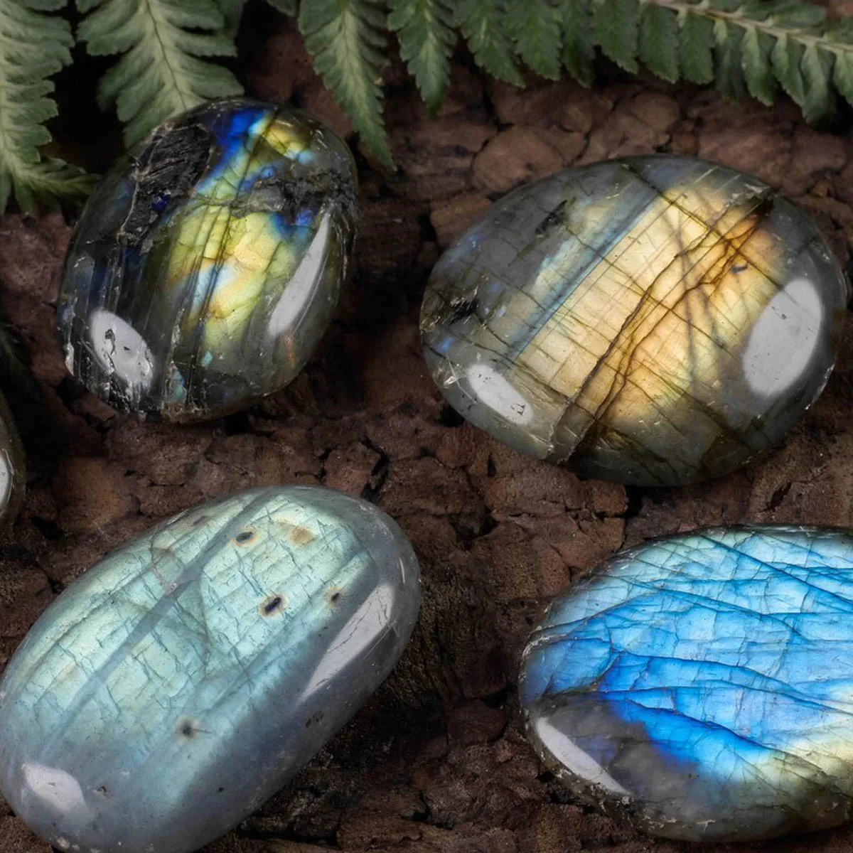 Natürlicher Labradorit, große Herzsteine, Heilkristalle, Edelsteine, Geschenke, herzförmige Steine für Heimdekoration, Reiki, 2–3 cm – Detail 4