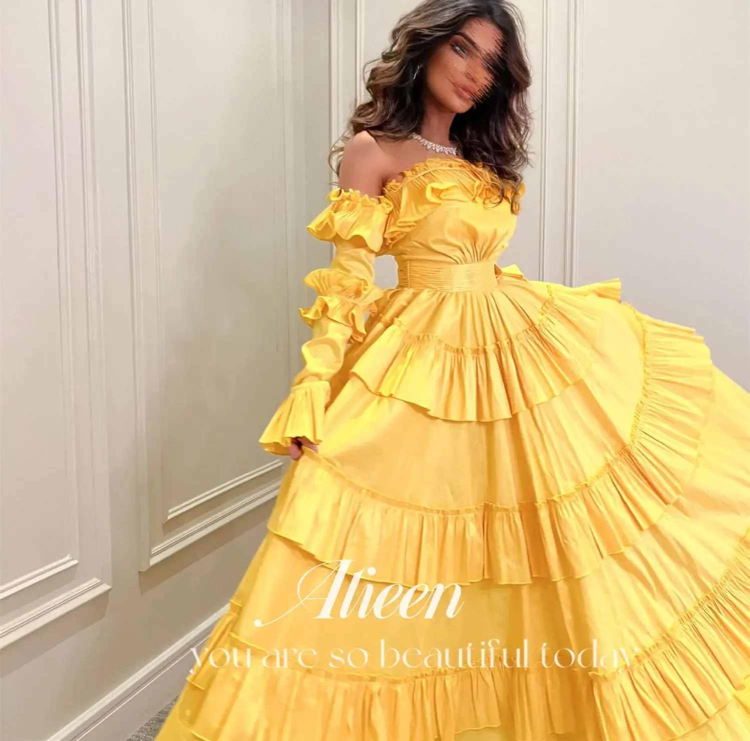 Aileen luxe damesavondjurken 2024 damesavondjurk gelaagde A-lijn prom jurken 2025 op maat gemaakt geel satijn feest