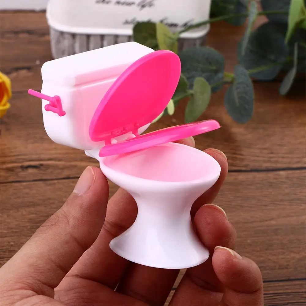 Accessories Toilet toys House Miniature Pink Toilet Furniture Toy Vintage Bathroom Modeling Dollhouse Furniture White Toilet