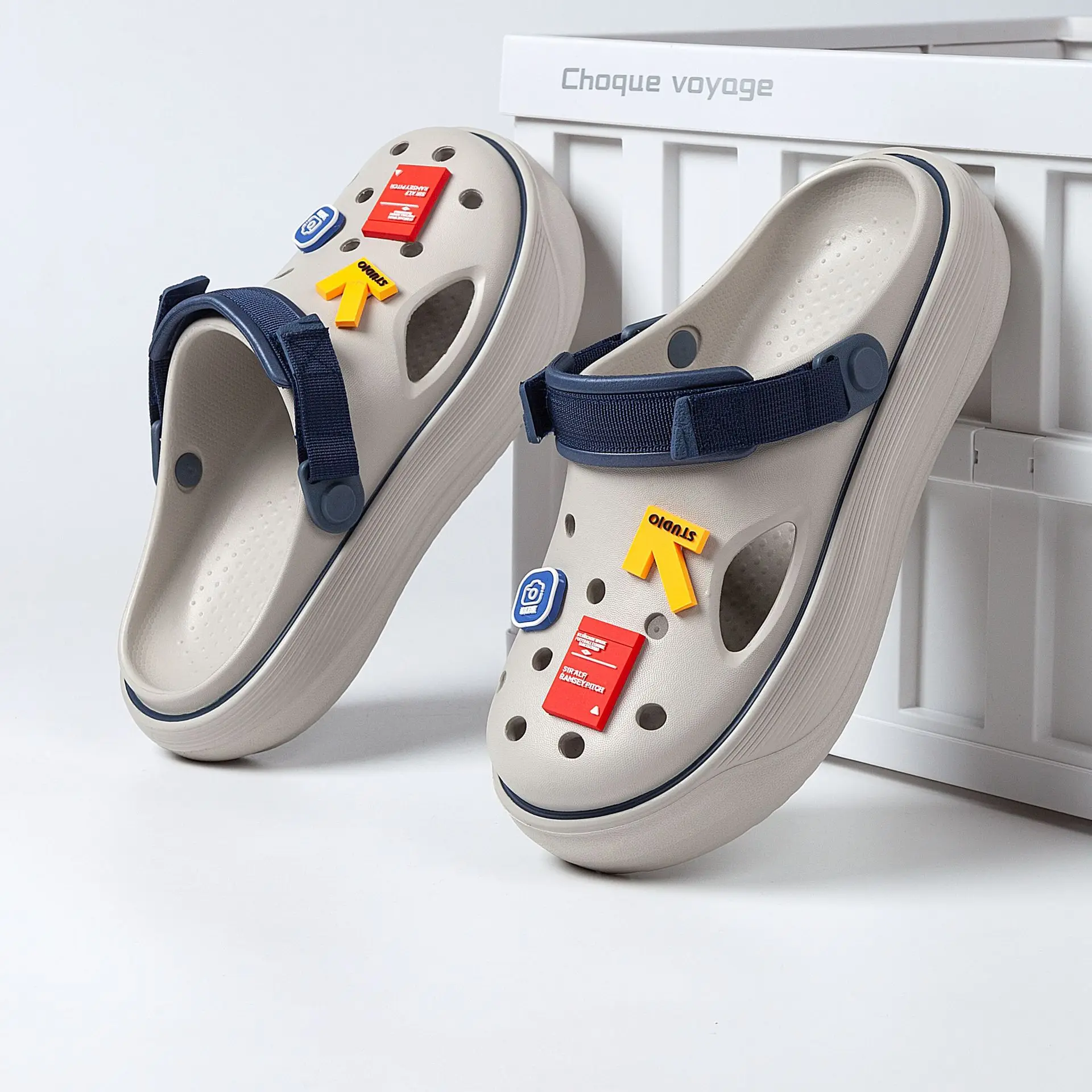 Kids Chunky Platform Clogs Luxury Summer Beach Breathable EVA Slides Non-Slip Garden Shoes Sports Sandals for Boy Girls