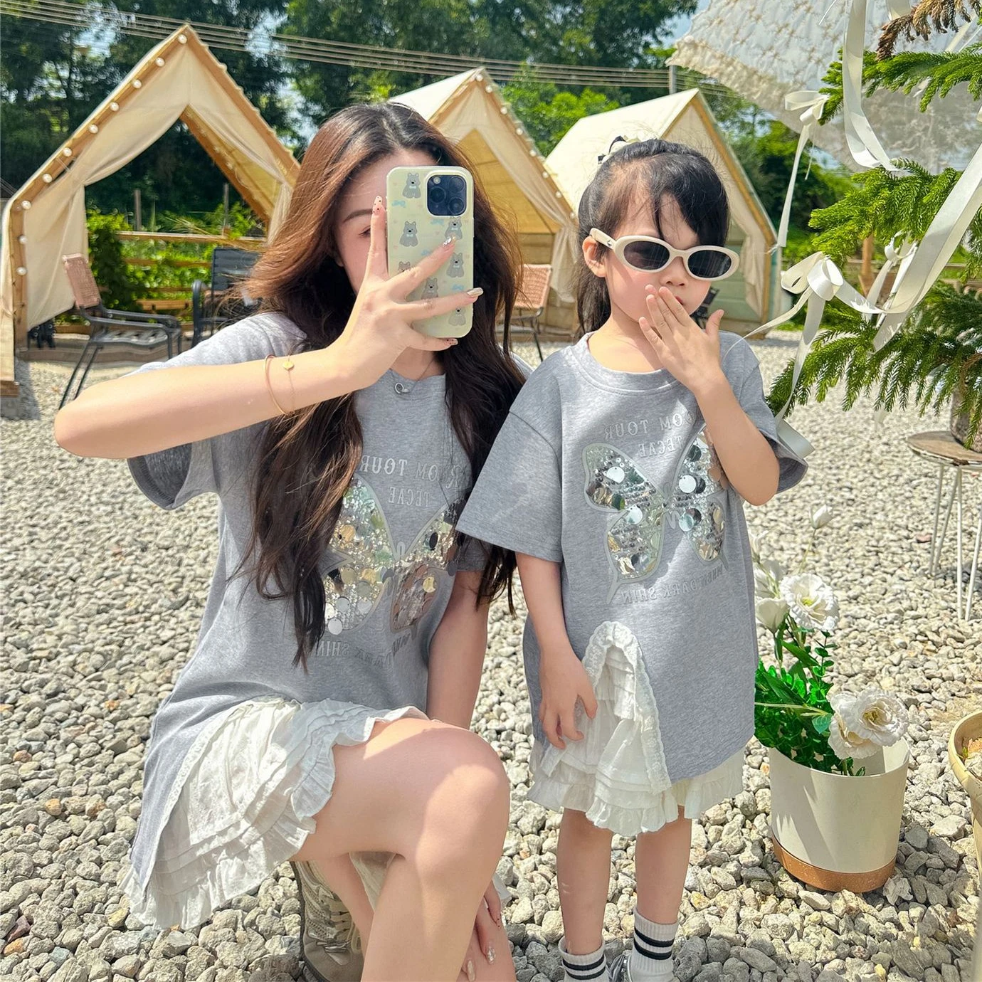 

Mom and Daughter Matching Outfits Mother Baby Girls Grey Lace Long T Shirts and Skirts Two Piece Sets Korean Momy and Me Clothes