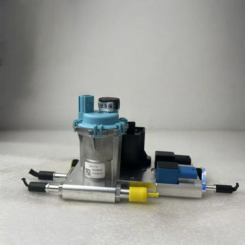 

Флагманский насос мочевины Dongfeng 480 усилий в сборе Флагманский дозирующий насос мочевины Dongfeng Tianlong 1205710-T69L0