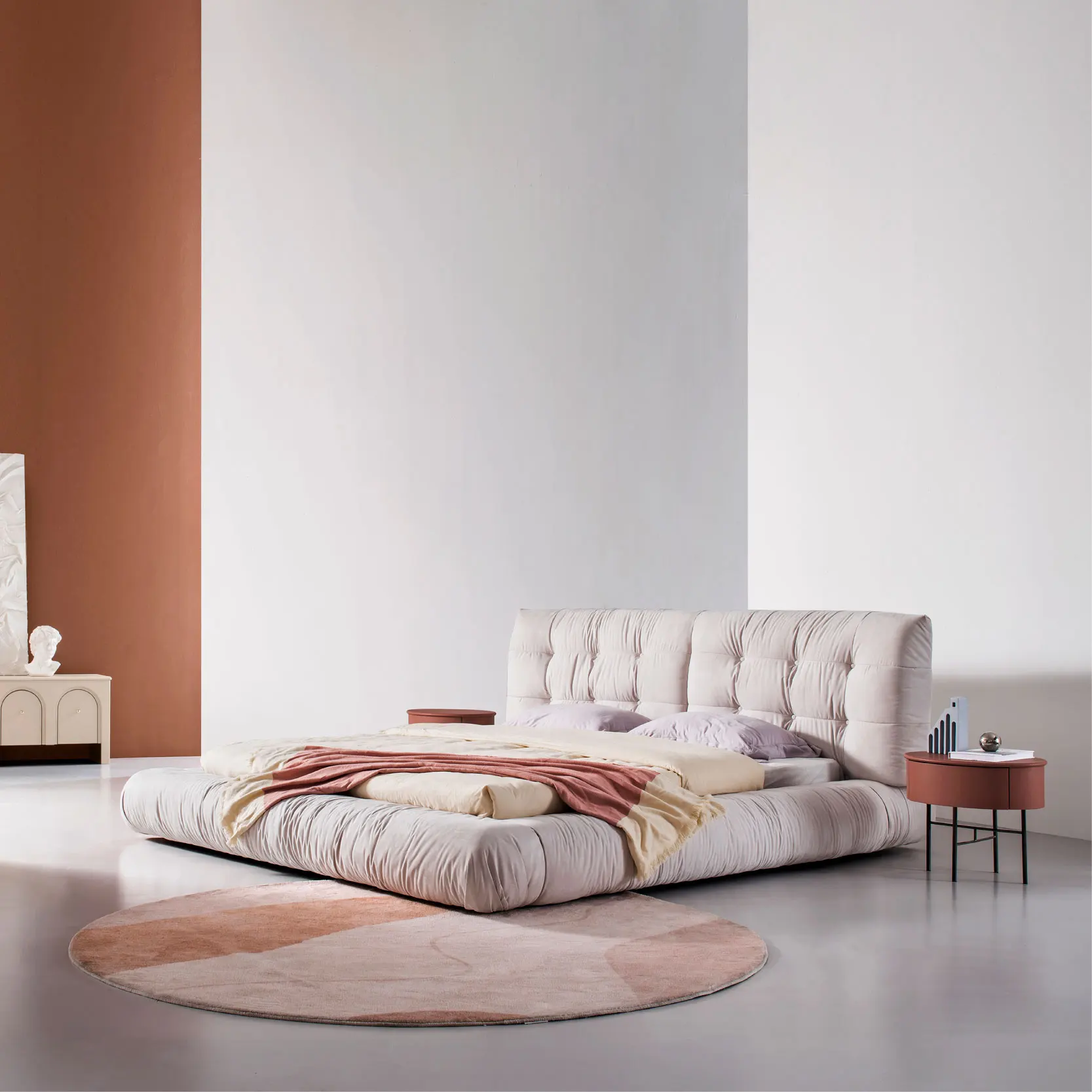 

Italian Minimalist Suspended Cream Style Light Luxury Bed Solid Wood Bed Master Bedroom Fabric Double Beds for Bedroom Furniture