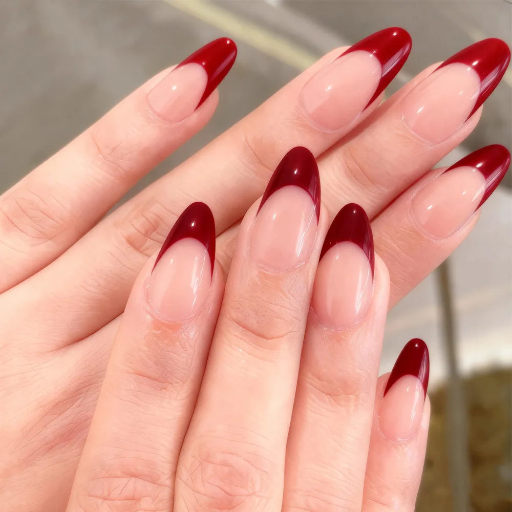 30 قطعة/المجموعة/مجموعة أظافر صناعية متوسطة اللوز للنساء والفتيات بسيطة ذهبية وفضية وأحمر وأسود وأبيض وأطراف حافة فرنسية اضغط على الأظافر الصناعية