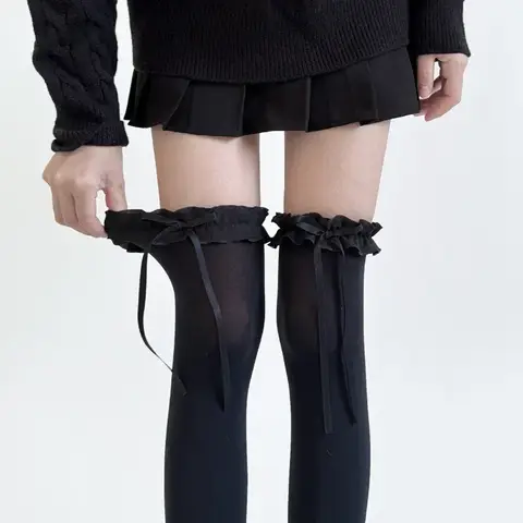 Calzini lunghi da donna in pizzo nero bianco con volant Calze dolci da donna per ragazze JK Lolita Leggings in pizzo di nylon sopra il ginocchio Calze con fiocco