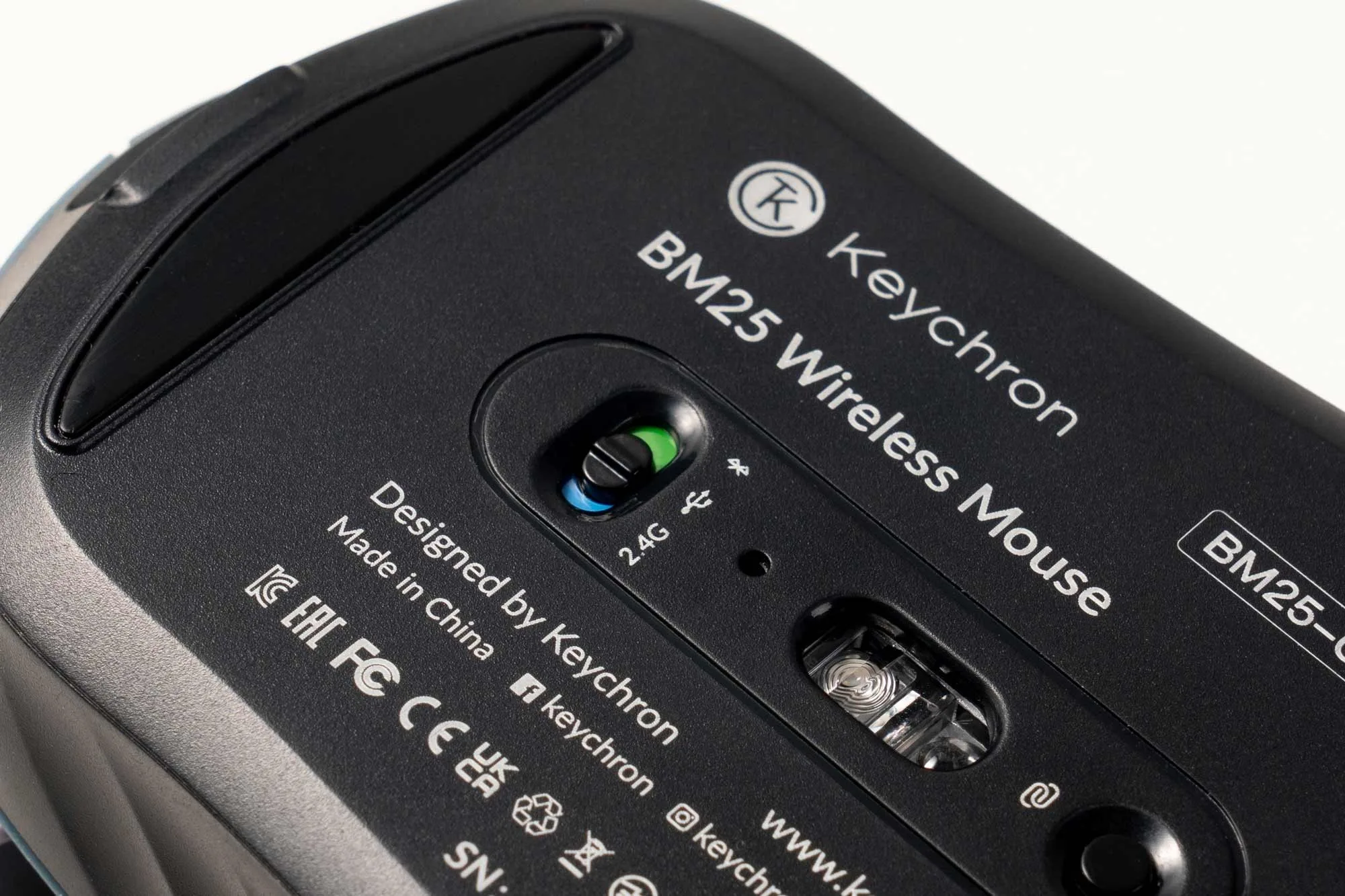 เมาส์ไร้สาย Keychron BM25 ไมโครสวิตช์เงียบพิเศษ เซ็นเซอร์ PixArt 3212 ดีไซน์ตามหลักสรีรศาสตร์