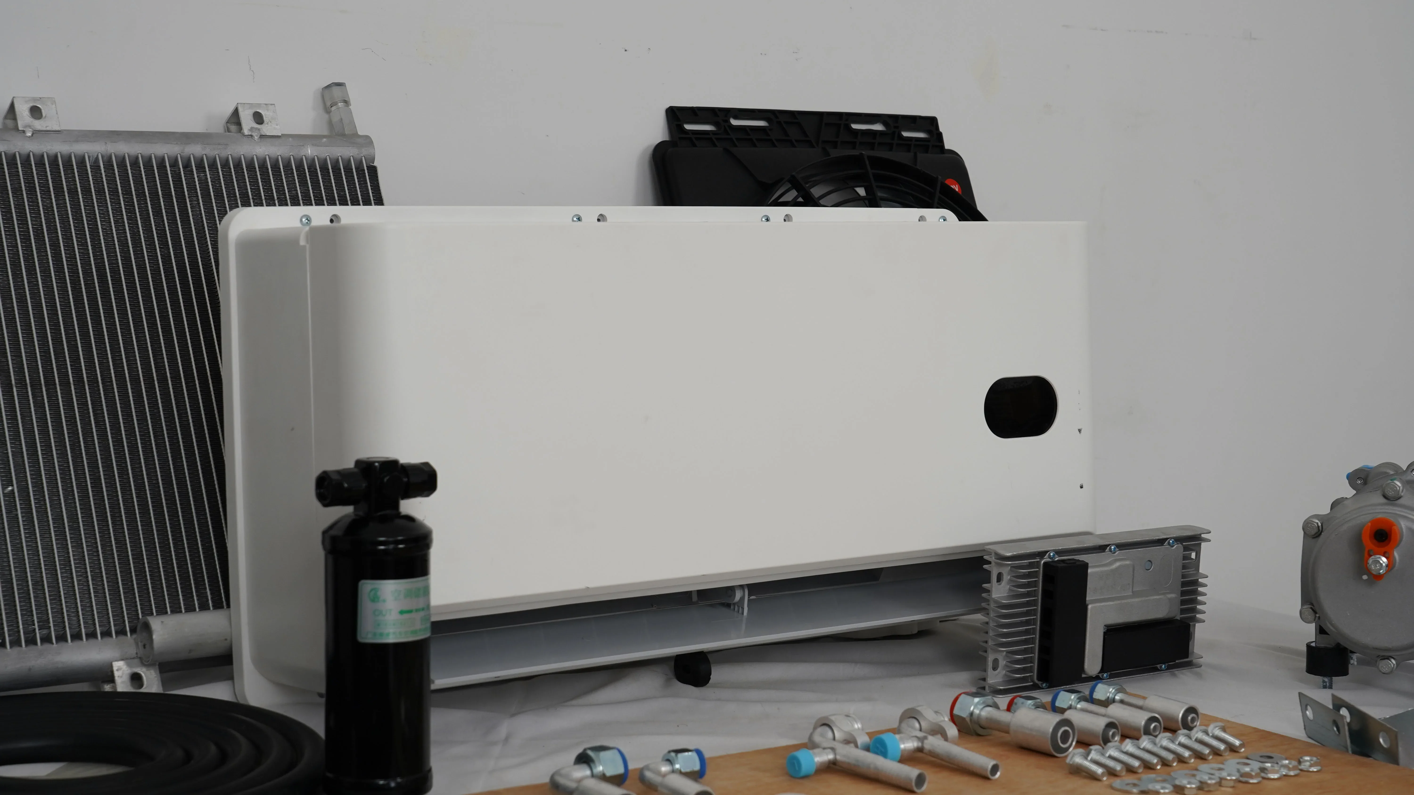 

# Для 12 В/24 В комплект парковочного охлаждения для автотрактора, парковочного кондиционера для продажи