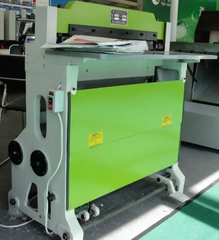 ZOMAGTC Semi-Automatic Calendar Paper Hole Punching Machine