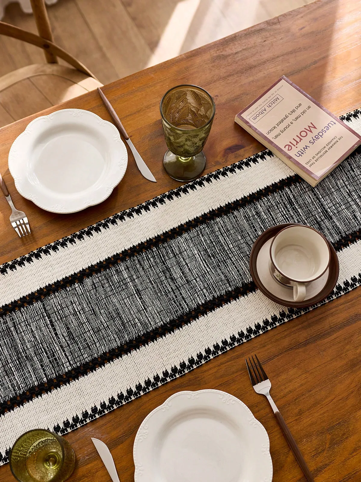 Khaki Makramee-Stil Boho Farmhouse Tischläufer mit Quasten Rechteckiges Design Strapazierfähiger Stoff für Heim-, Restaurant- und Küchendekoration – Detail 11