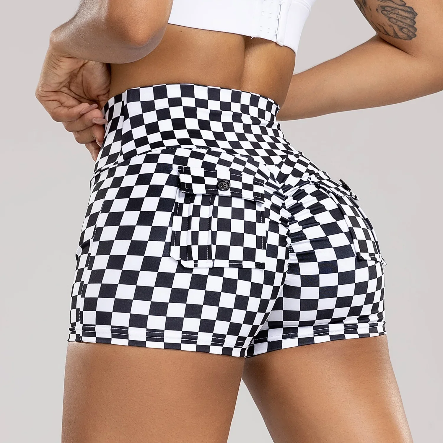 

Sexy Black White Checker Print Sports Hot Shorts Fitness Women Yoga Workout Pants Peach Hip Shorts with Back Pockets Women Gym