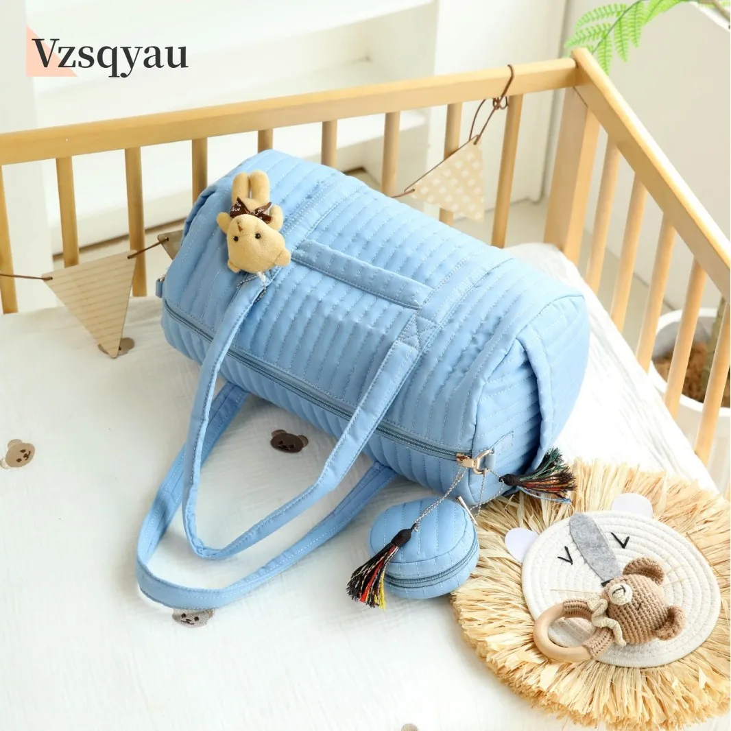 

Quilted Travel Bag Adjustable Shoulder Strap Crossbody Satchel Large Capacity Handbag for Women Daily Use Travel Diaper Bags New