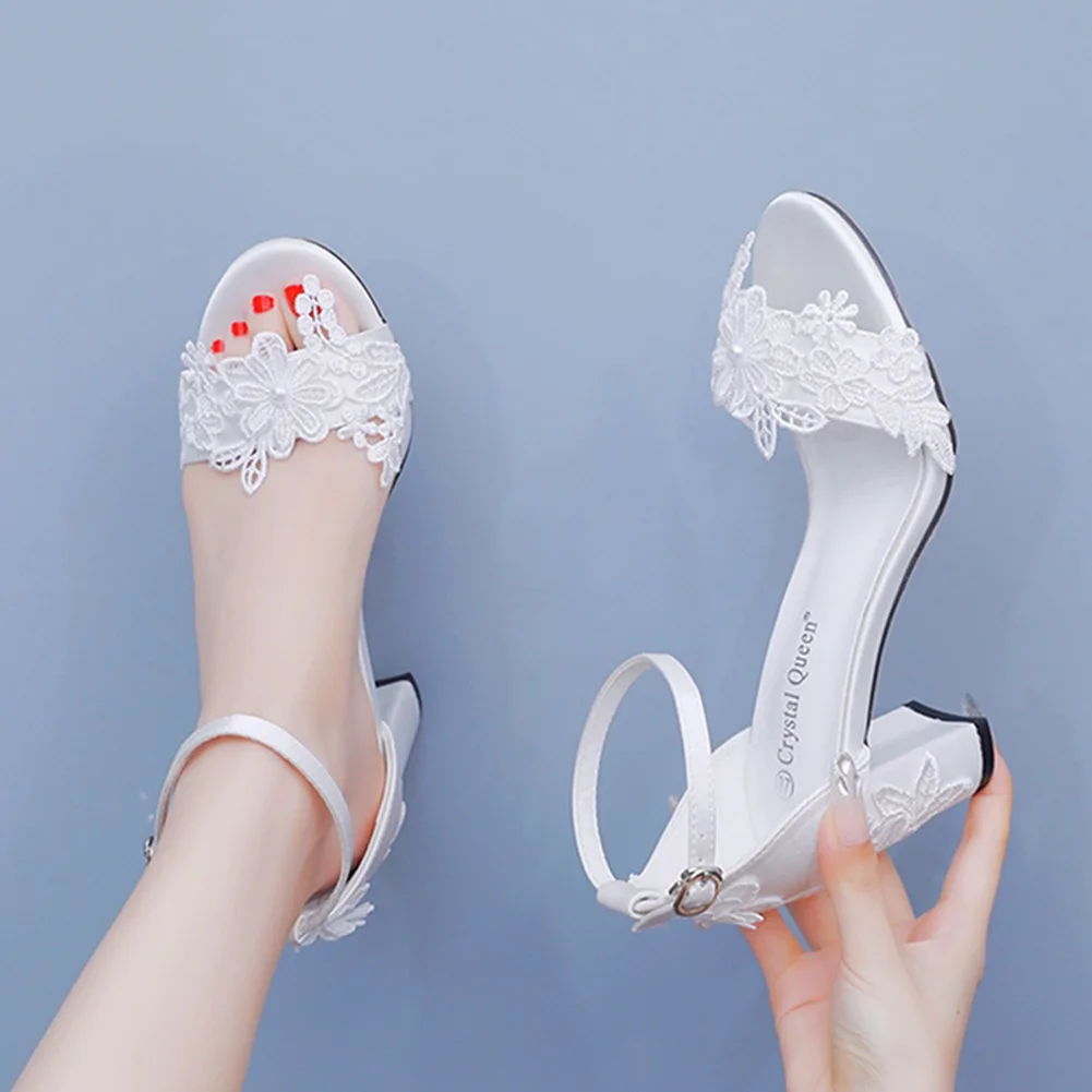 7 cm thick heel shallow mouth straight strap sandals round toe root sandals beige silk flower bead bridal wedding shoes