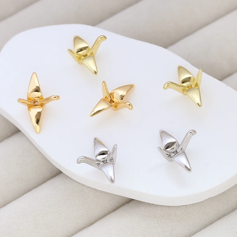 6pcs Copper Plated Gold Perforated Thousand Paper Crane Pendant DIY Handmade Jewelry Bracelet Ear Jewelry Beaded Materials