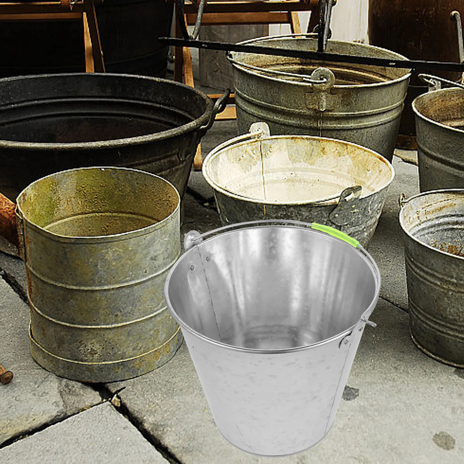 

Household Metal Water Bucket With Handle Portable Storage Container Large Capacity For Garden Cleaning Farm Construction 20L