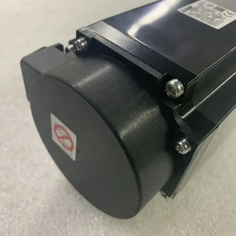 new and genuine servo motor HG-KN23