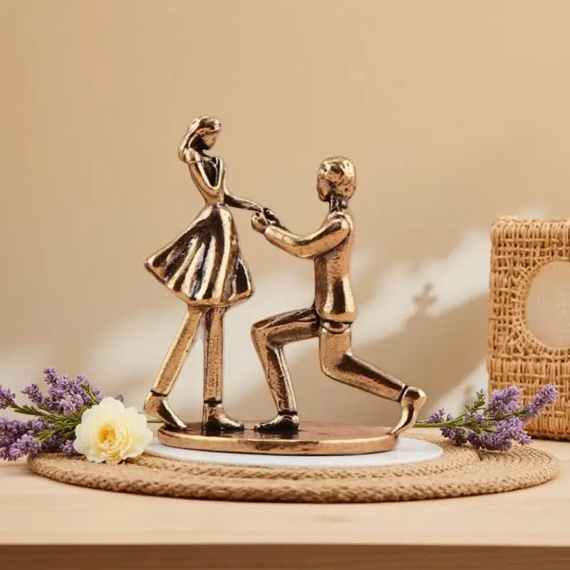 New Vintage Zinc Alloy Proposal Couple Figurine Handcrafted Design For Anniversary Gift Wedding Home Tabletop Decor