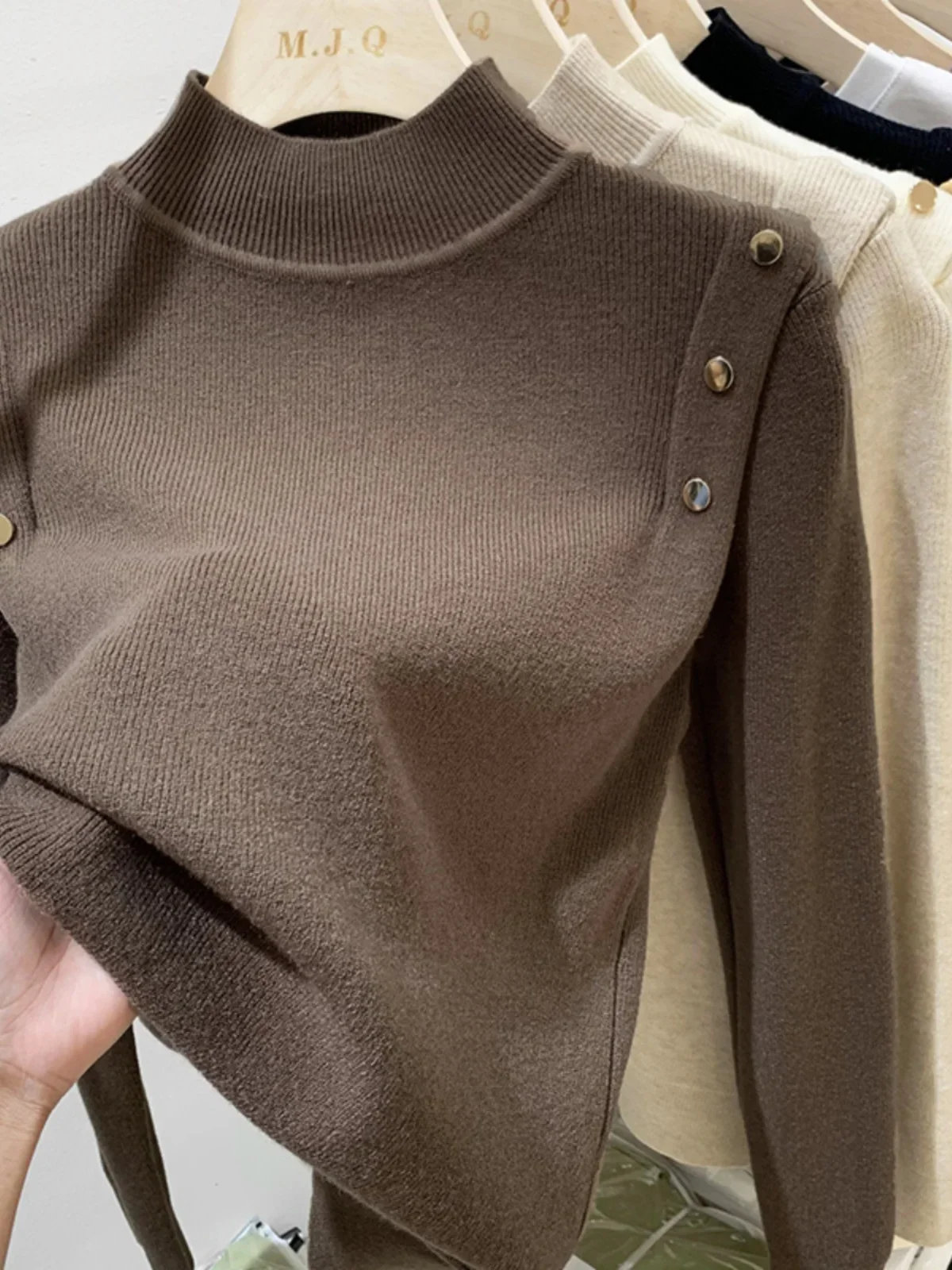 AOSSVIAO 2025 버튼 터틀넥 니트 여성 스웨터 풀오버 가을 겨울 기본 여성 스웨터 부드러운 따뜻한상의에 맞게