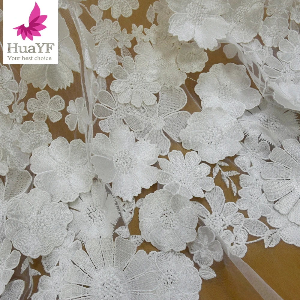 Fashionable 3D Flower Bridal Lace Fabric Ivory Embroidery Dress Lace 130cm Width Lace Fabric HY1748