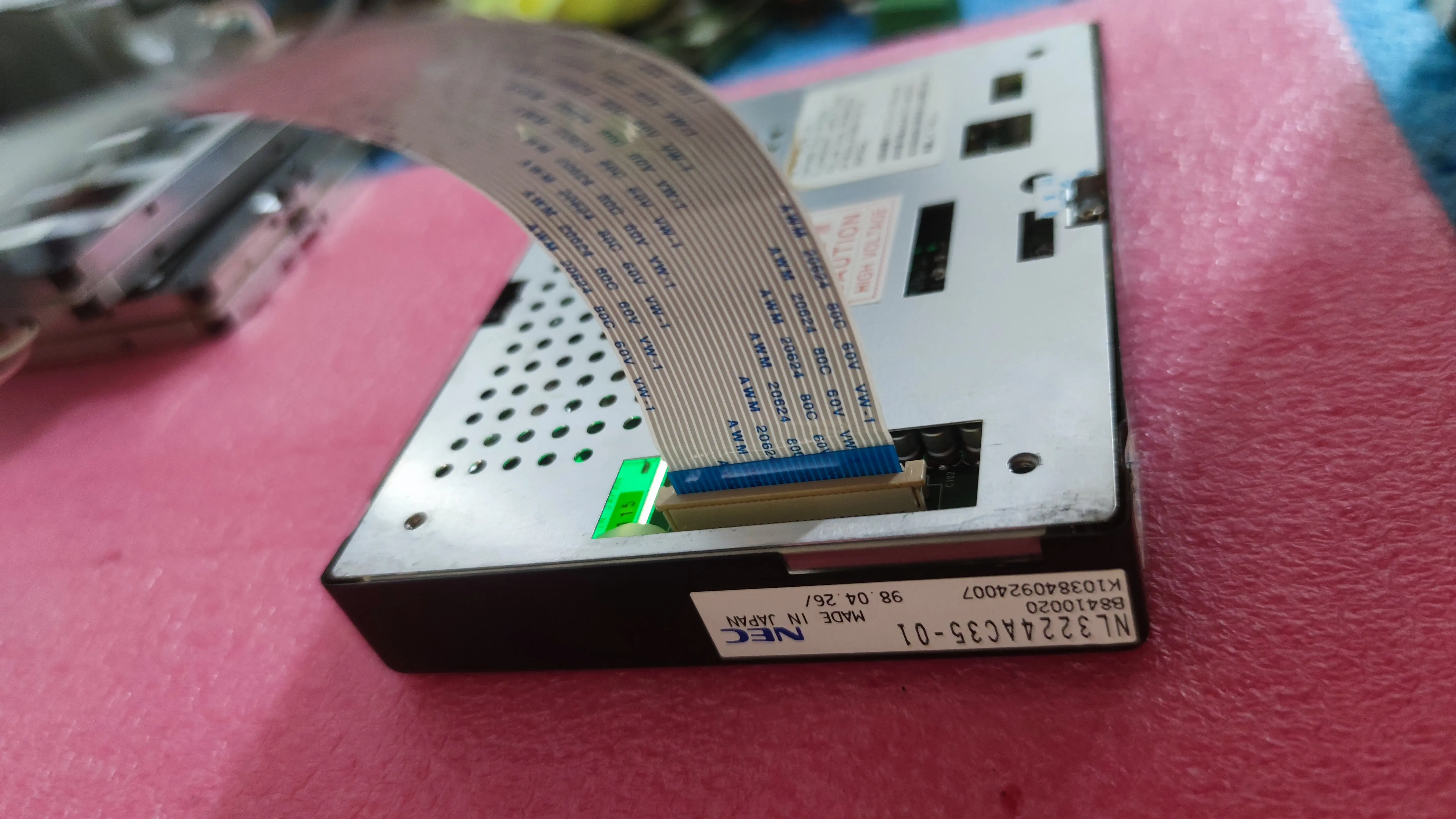 

NL3224AC35-13 NL3224AC35-01 NL3224AC35-09 5.5-inch LCD display is suitable for original NEC