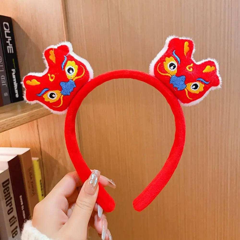 

Red Hairband 2024 Happy New Year Headband Lion Dance Chinese Style Dragon Doll Headband New Year Mascot Child Headwear