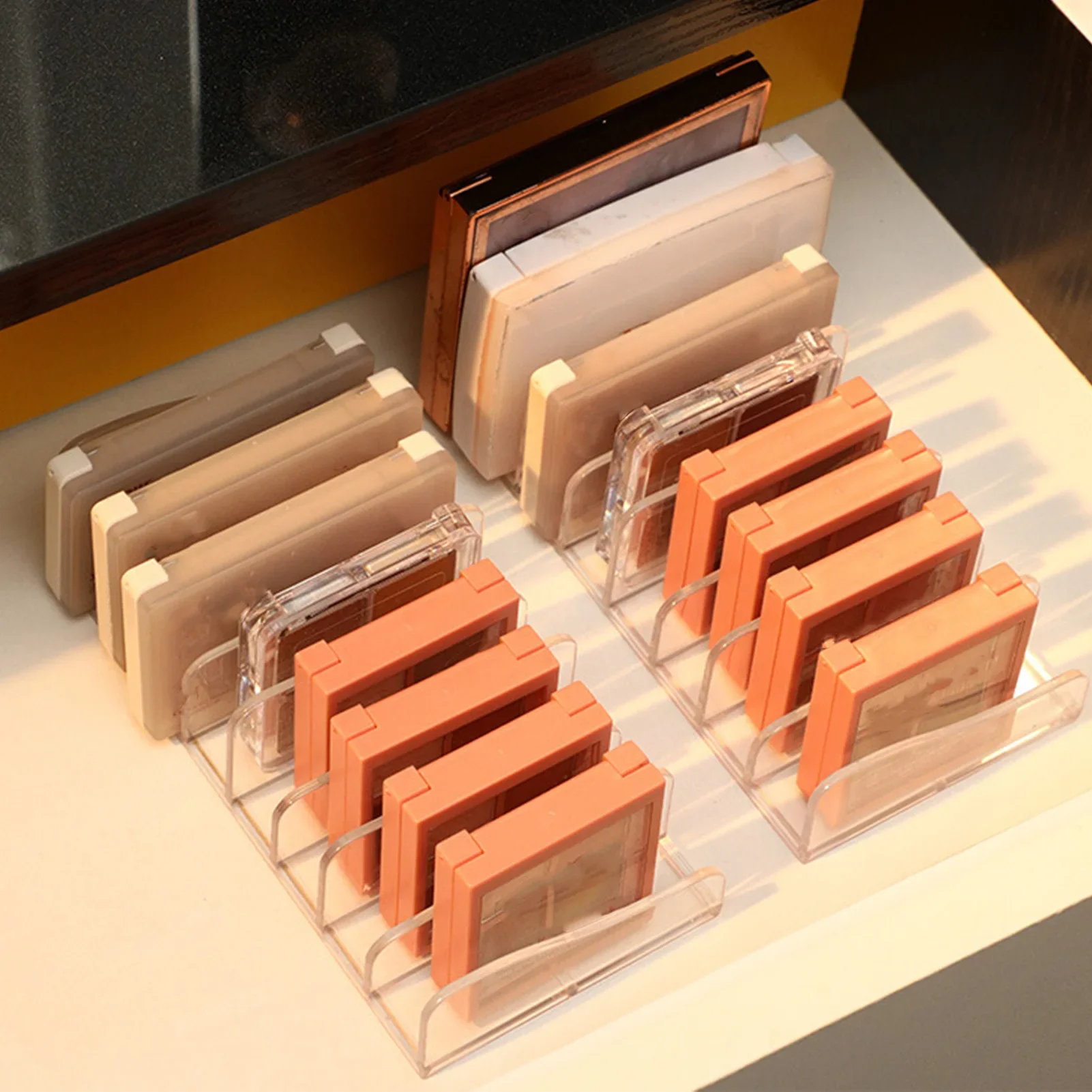 Desktop Eyeshadow Shelf Transparent Plastic Makeup Palette Organizer Multi Compartment Cosmetic Storage Holder