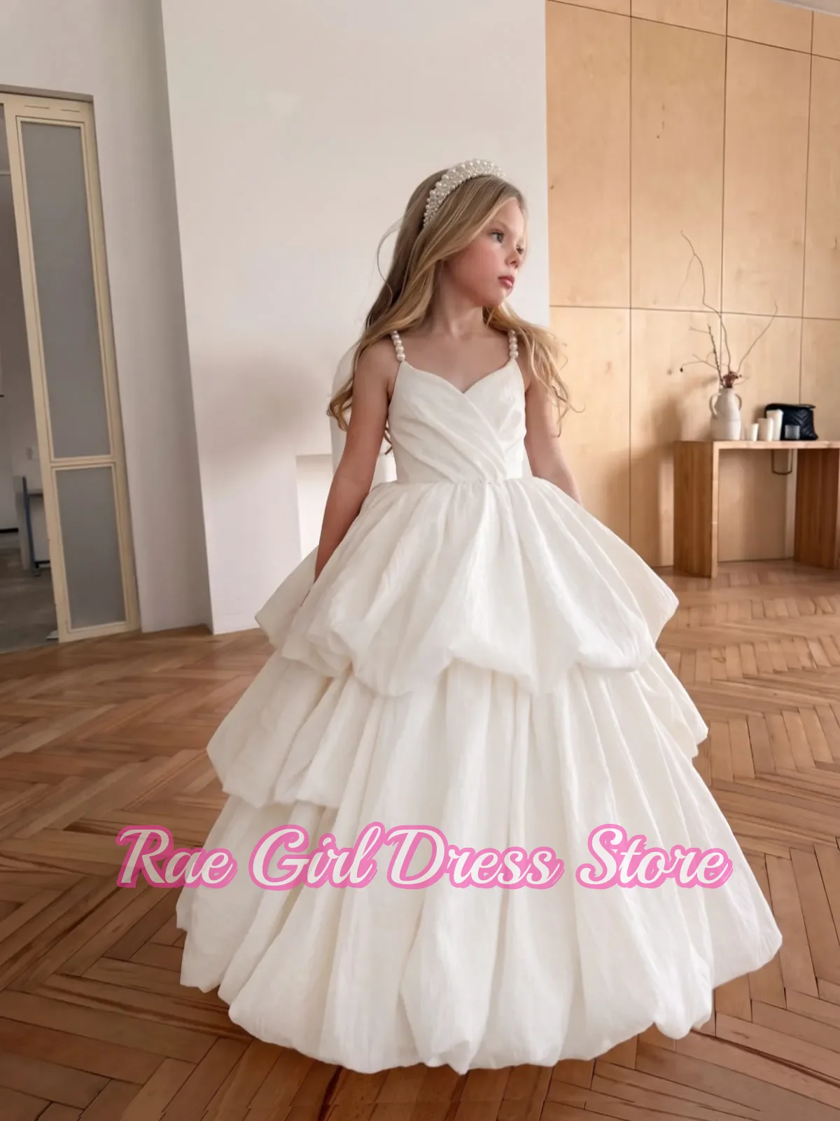 V Neck Back Cutout Bow Layered Puffy Flower Girl Dress For Wedding Birthday A-Line Floor Length Kids Princess Gowns Customized