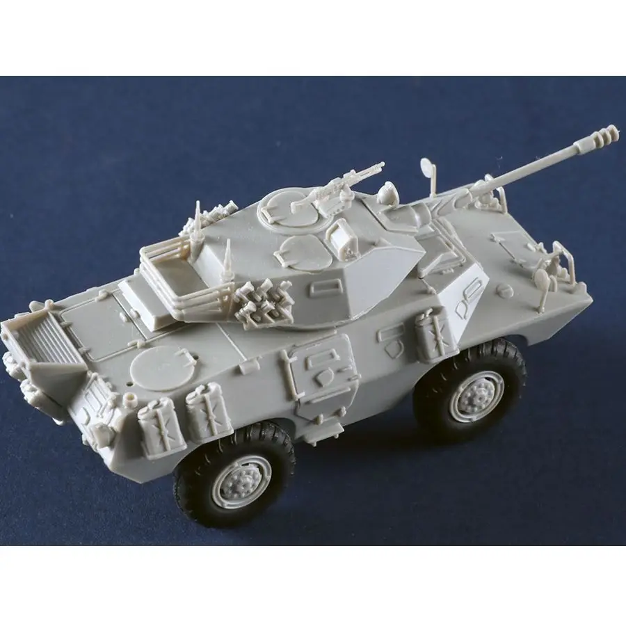 

Трубач LAV-150 Commando AFV с кокерлилом 90 мм, бронеавтомобиль 07443 1/72