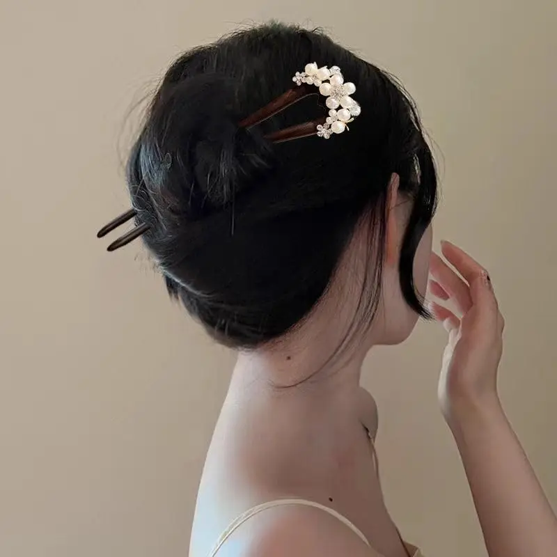 Black Sandalwood U-Shaped Double Hairpin For Traditional Hairstyles And Festive Occasions