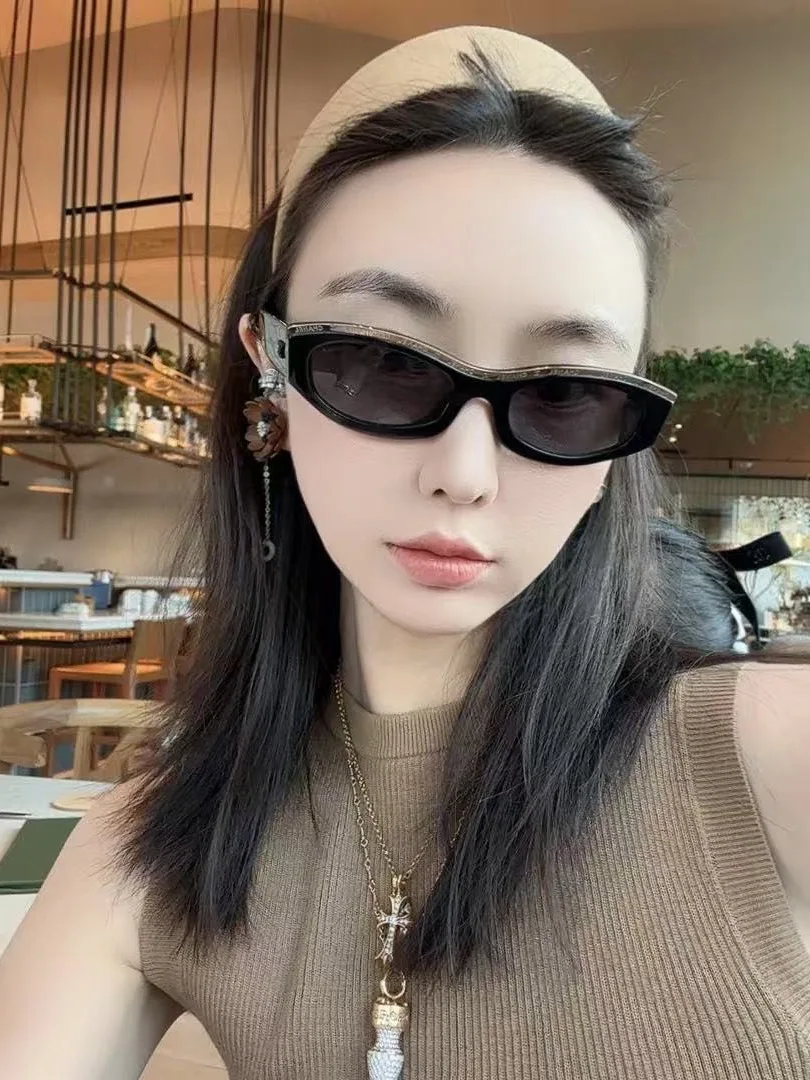 

Summer New Sle Women's Knitted Woolen Svel Sweater Versatile Slimming 5566 Ye a Station 335 Faionable All-Season...