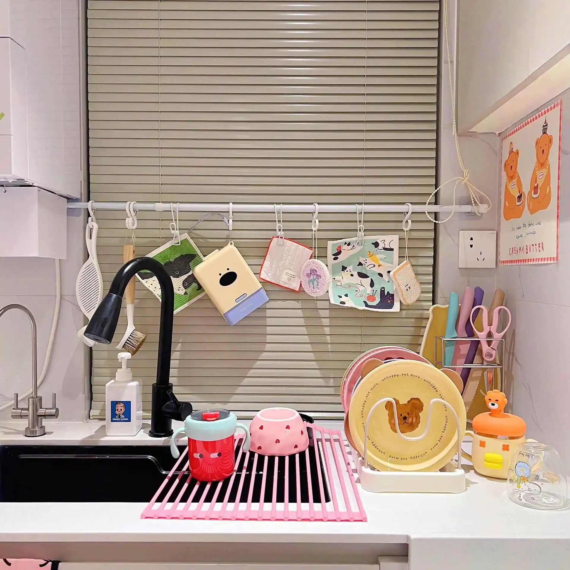 organizador-de-espacios-pequenos-para-cocina-soporte-para-ventana-barra-extensible-resistente-gancho-para-ropa-abrazadera